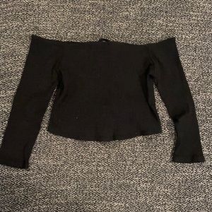 Black crop top quarter sleeve shirt